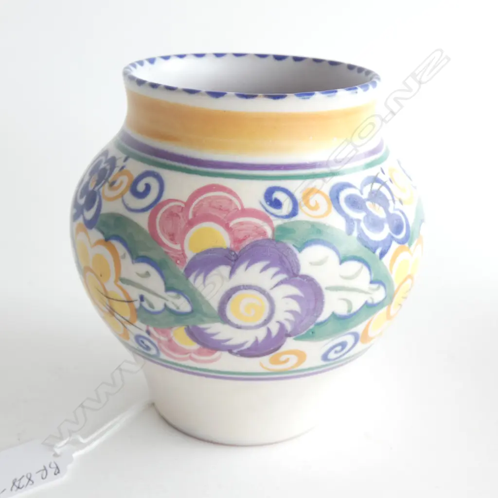A Poole (Carter Stabler Adams Ltd) vase Image 1++